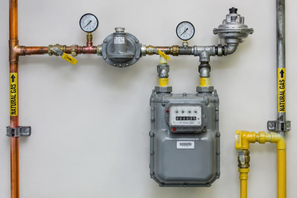 Natural gas regulator freezing: causes and prevention
